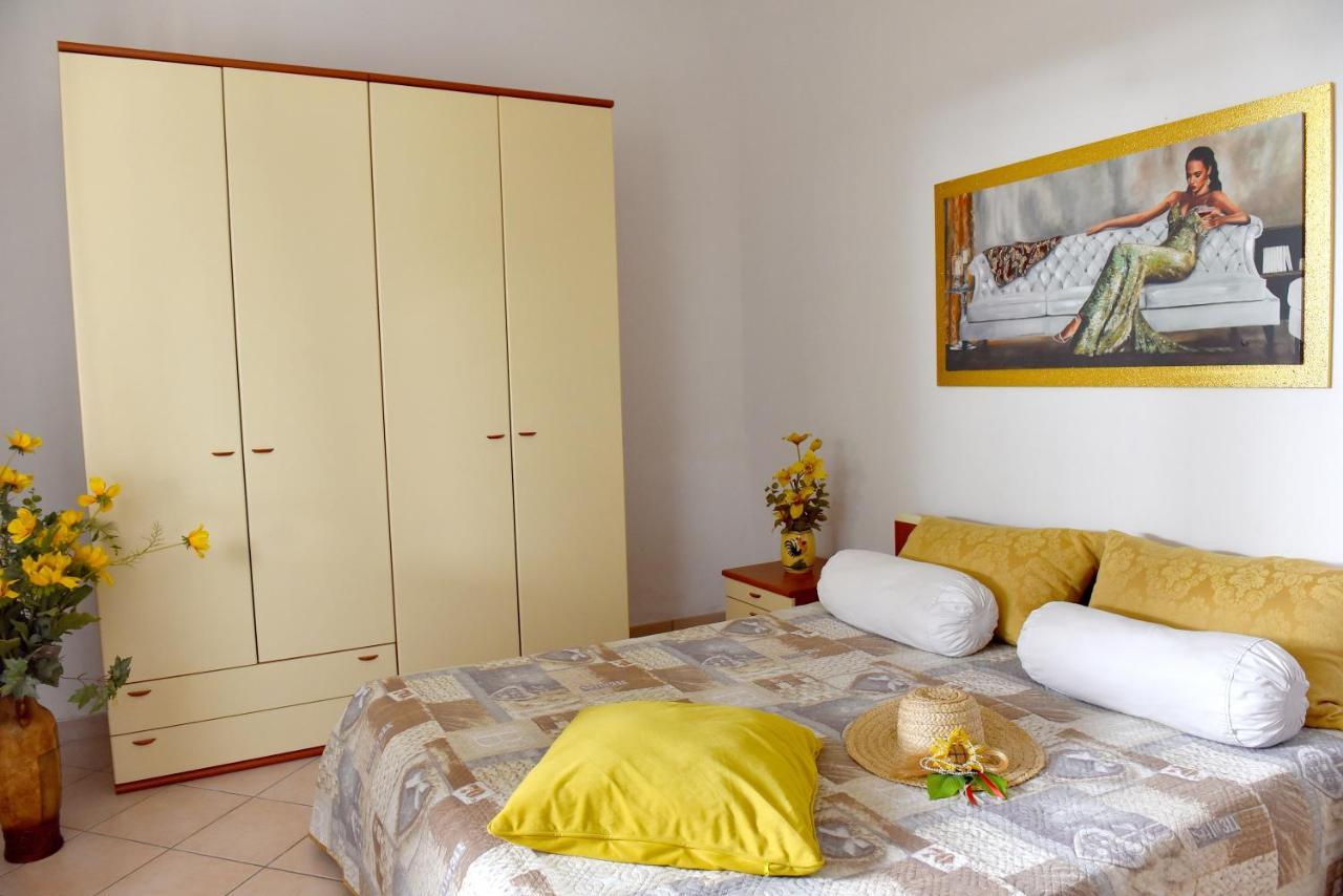 Ulivo Apartment 洛科罗通多 外观 照片